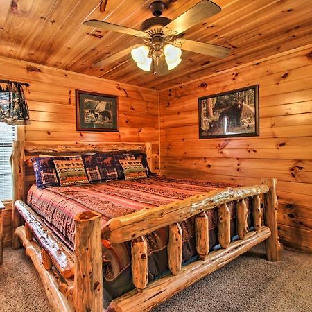 Expansive Gatlinburg Cabin Hot Tub, Deck And Grill! Экстерьер фото