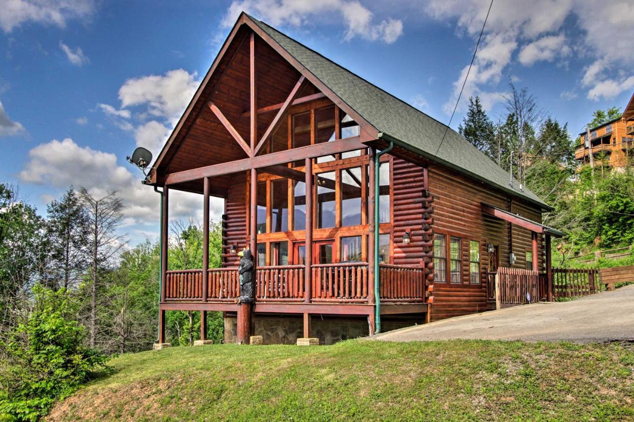 Expansive Gatlinburg Cabin Hot Tub, Deck And Grill! Экстерьер фото
