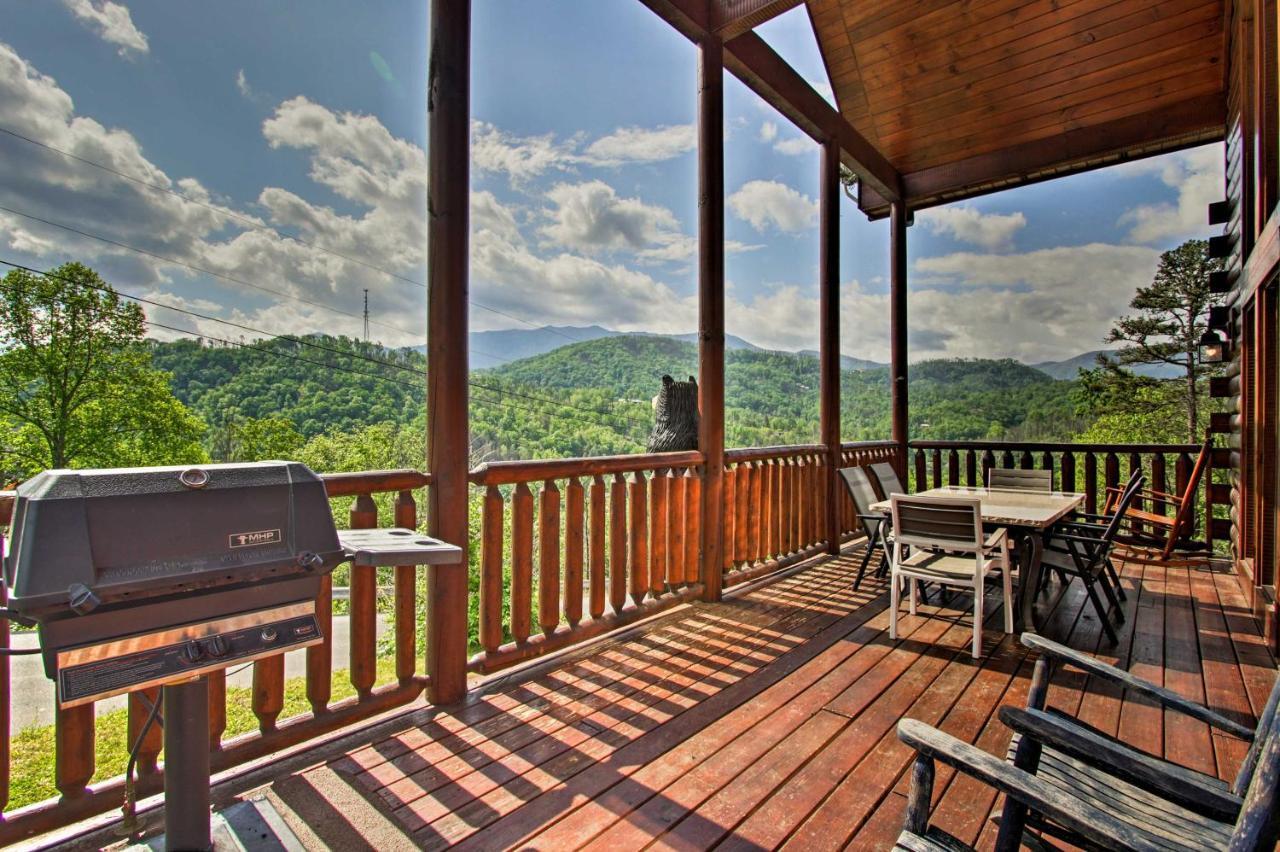 Expansive Gatlinburg Cabin Hot Tub, Deck And Grill! Экстерьер фото